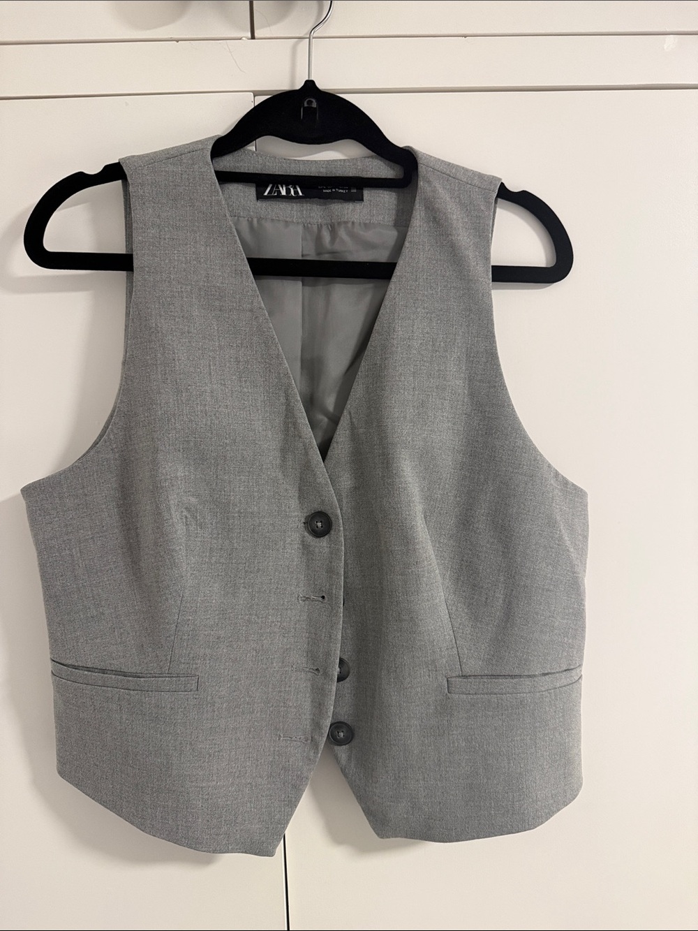 ZARA | Grey button down vest